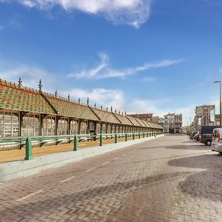 On Church Square With Cozy Terrace, Cleaning Included